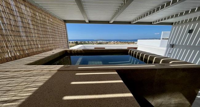 Jacuzzi & Seaview Suite II_4